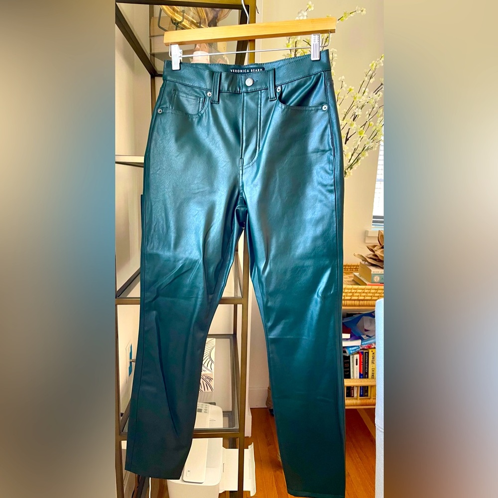 Veronica Beard Ankle Crop Pant in Vegan Leather, Green, Size 28